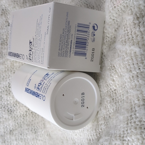 Ole Henriksen PHAT Glow Facial Mask, 50ml/1.7fl oz - Picture 4 of 14